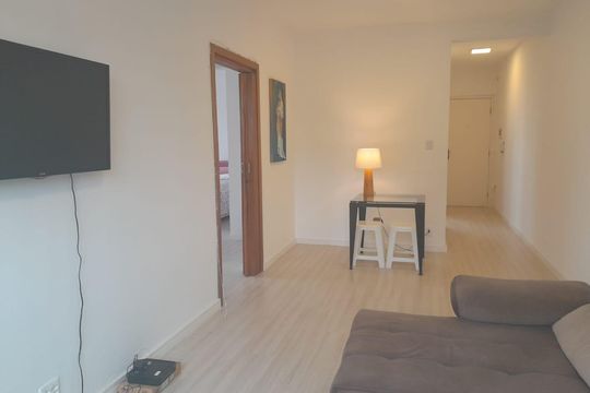 Sala de apartamento para alugar com 5 quartos, 85m² em Planalto Paulista, São Paulo