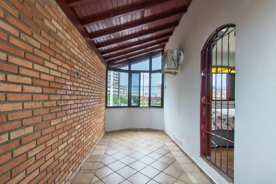 Sacada de casa para alugar com 2 quartos, 140m² em Vila Caiçara, Praia Grande