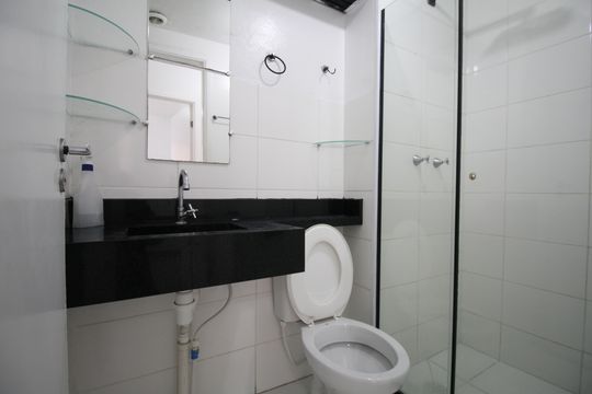 Banheiro de apartamento à venda com 2 quartos, 37m² em Paraíso do Morumbi, São Paulo