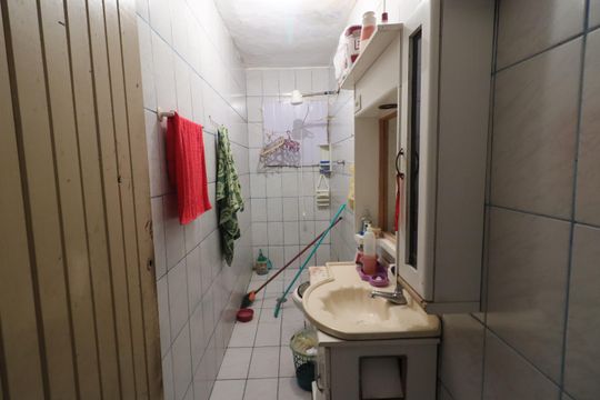 Banheiro de casa à venda com 5 quartos, 400m² em Veloso, Osasco