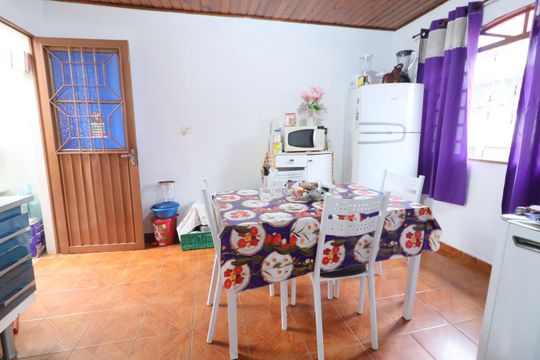 Cozinha de casa à venda com 5 quartos, 400m² em Veloso, Osasco