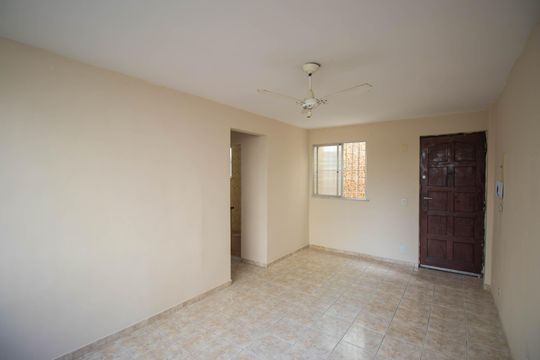 Sala de apartamento para alugar com 2 quartos, 43m² em Boa Vista, São Gonçalo