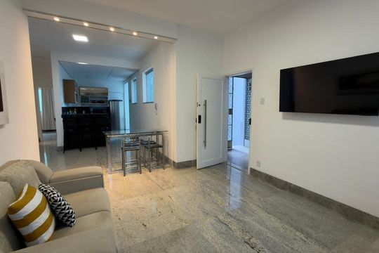 Sala de apartamento para alugar com 3 quartos, 90m² em Barroca, Belo Horizonte