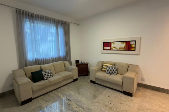 Sala de apartamento para alugar com 3 quartos, 90m² em Barroca, Belo Horizonte
