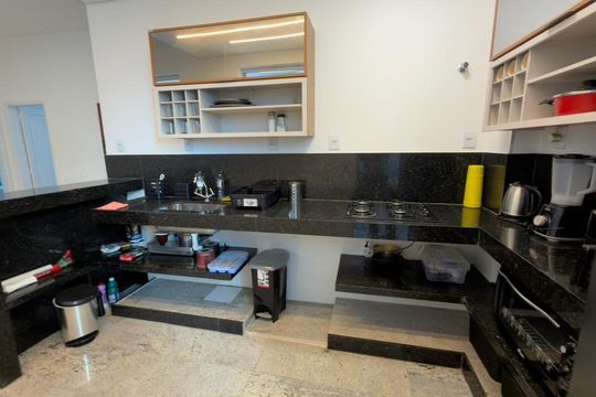 Cozinha de apartamento para alugar com 3 quartos, 90m² em Barroca, Belo Horizonte