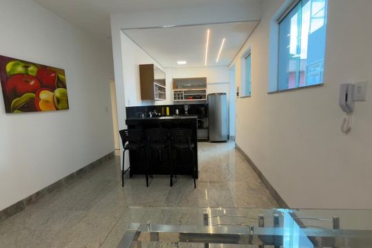 Sala de apartamento para alugar com 3 quartos, 90m² em Barroca, Belo Horizonte