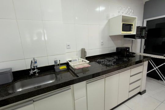 Cozinha de apartamento para alugar com 2 quartos, 73m² em Gutierrez, Belo Horizonte