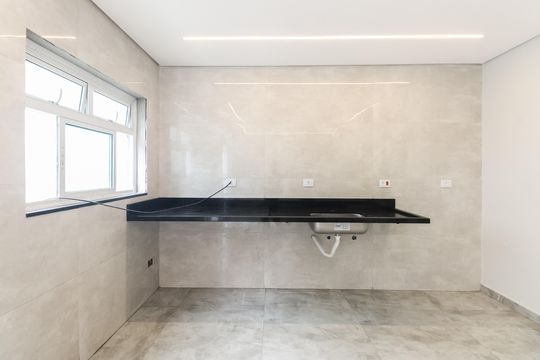 Cozinha  de casa para alugar com 3 quartos, 193m² em Vila Moreira, São Paulo