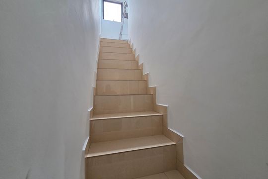 Escada de casa de condomínio para alugar com 2 quartos, 70m² em Anhanguera, Praia Grande