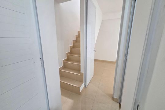 Quarto 1 de casa de condomínio para alugar com 2 quartos, 70m² em Anhanguera, Praia Grande