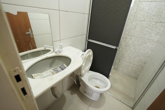 Casa à venda com 3 quartos, 100m² em Jardim Atlantico, Goiânia