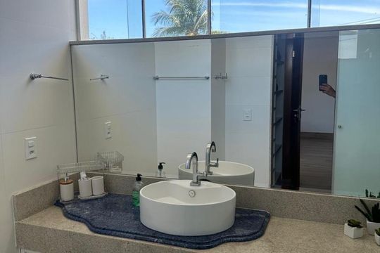 Casa para alugar com 3 quartos, 525m² em Portinho, Cabo Frio