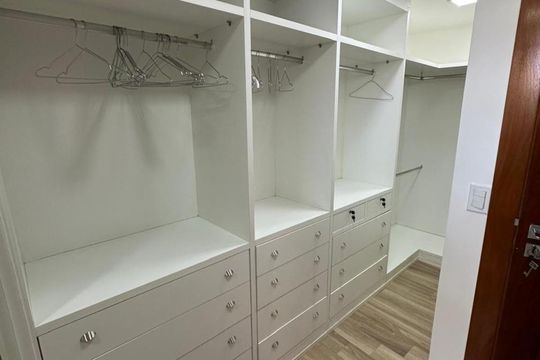 Casa para alugar com 3 quartos, 525m² em Portinho, Cabo Frio