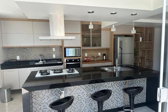 Casa para alugar com 3 quartos, 525m² em Portinho, Cabo Frio