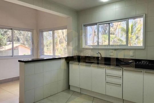 Casa à venda com 3 quartos, 180m² em Parque do Castelo, São Paulo