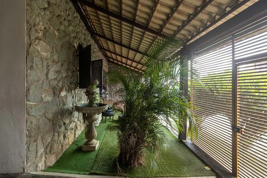 Hall de entrada de casa para alugar com 2 quartos, 220m² em Jardim Guanabara, Belo Horizonte