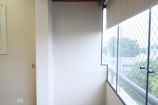 Sacada de apartamento à venda com 2 quartos, 62m² em Super Quadra Morumbi, São Paulo