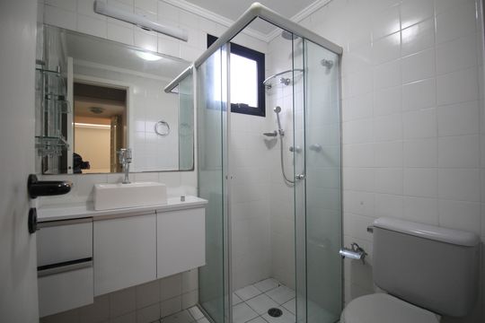 Banheiro da Suíte 1 de apartamento à venda com 2 quartos, 62m² em Super Quadra Morumbi, São Paulo