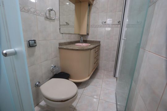 Banheiro da Suíte de casa à venda com 3 quartos, 372m² em Parque da Vila Prudente, São Paulo