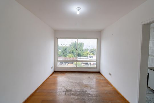 Sala de apartamento à venda com 1 quarto, 55m² em Partenon, Porto Alegre