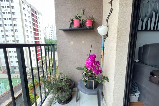 Varanda de apartamento à venda com 3 quartos, 74m² em Vila Indiana, São Paulo