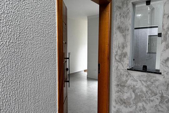 Entrada de casa à venda com 2 quartos, 74m² em Vila Curuçá, Santo André