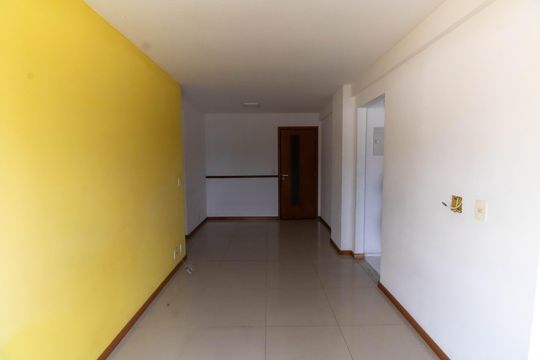 Sala de apartamento à venda com 2 quartos, 58m² em Badu, Niterói