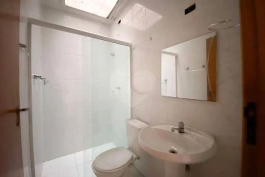 Casa à venda com 3 quartos, 125m² em Vila Taquari, São Paulo