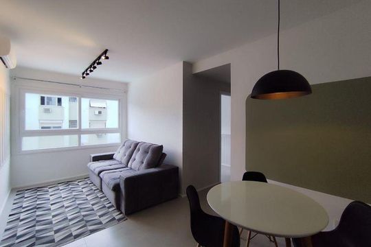 Sala  de apartamento para alugar com 2 quartos, 53m² em Jardim Lindóia, Porto Alegre