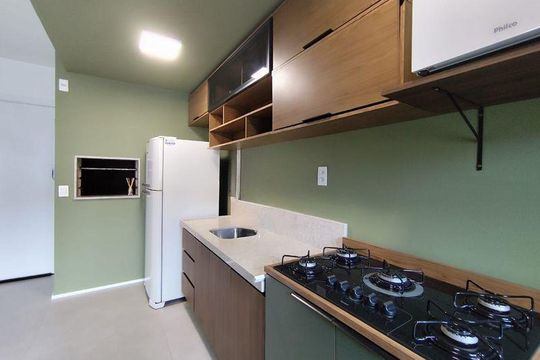 Cozinha  de apartamento para alugar com 2 quartos, 53m² em Jardim Lindóia, Porto Alegre
