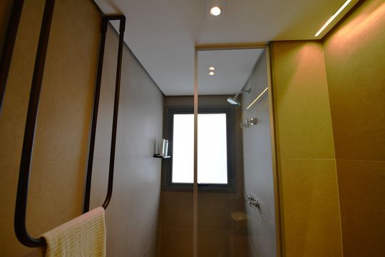 Banheiro Suíte de apartamento à venda com 3 quartos, 139m² em Cambuí, Campinas