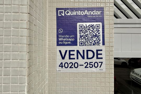 Placa  de apartamento à venda com 3 quartos, 83m² em Brooklin, São Paulo