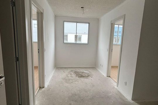 Sala de apartamento para alugar com 2 quartos, 36m² em Jardim São Luís, São Paulo