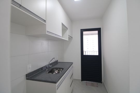 Cozinha de apartamento para alugar com 2 quartos, 50m² em Vila Lisboa, São Paulo