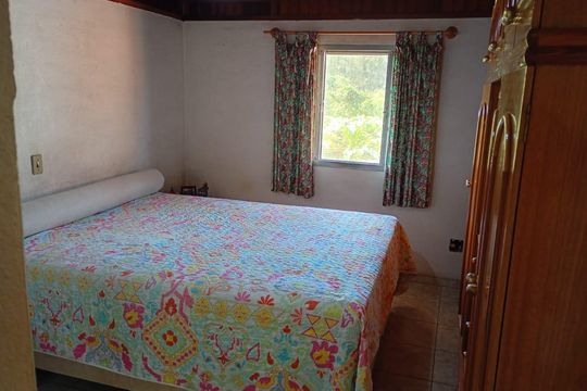 Quarto de casa à venda com 3 quartos, 3000m² em Vila Sao Jose, Várzea Paulista