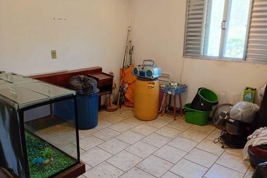 Quarto de casa à venda com 3 quartos, 3000m² em Vila Sao Jose, Várzea Paulista