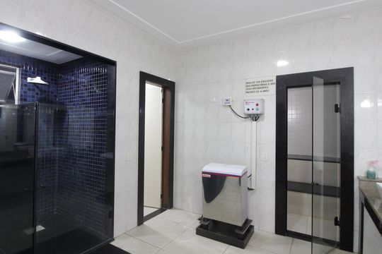 Apartamento para alugar com 4 quartos, 190m² em Algodoal, Cabo Frio