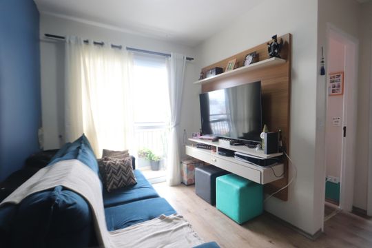 Sala de apartamento para alugar com 2 quartos, 53m² em Vila Antonieta, São Paulo