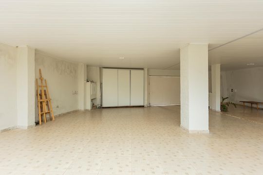 Garagem de casa à venda com 3 quartos, 680m² em Jardim Primavera, São Paulo
