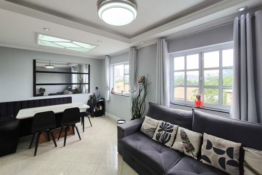 Sala de casa de condomínio à venda com 3 quartos, 180m² em Jardim Valdibia, São Bernardo do Campo