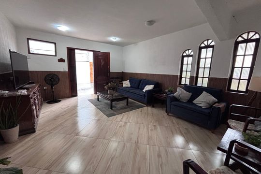 Casa de Condomínio à venda com 6 quartos, 600m² em Vargem Pequena, Rio de Janeiro