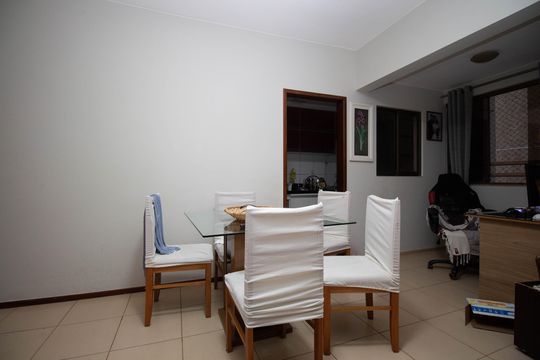 Sala de apartamento à venda com 3 quartos, 69m² em Csb 10, Brasília
