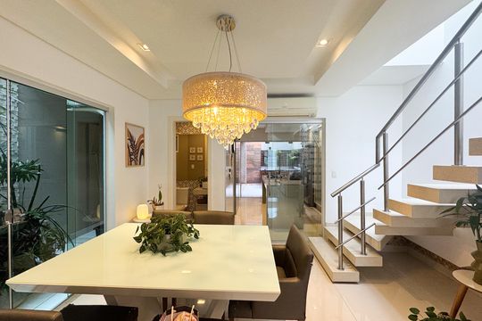 Sala de Jantar de casa à venda com 3 quartos, 200m² em Vila Jordanopolis, São Bernardo do Campo