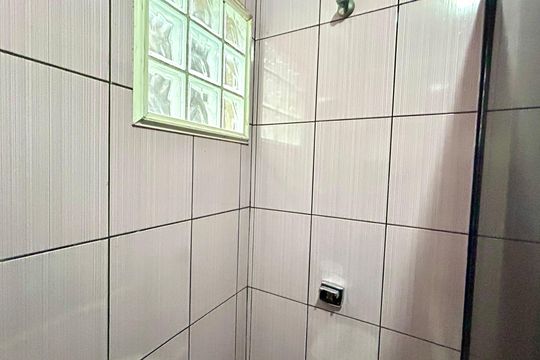Banheiro 2 de casa para alugar com 3 quartos, 280m² em Jardim Valeria, Guarulhos