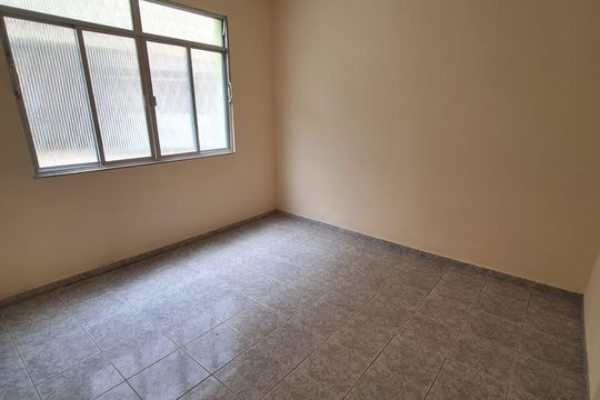 Casa de Condomínio para alugar com 2 quartos, 100m² em Cascadura, Rio de Janeiro