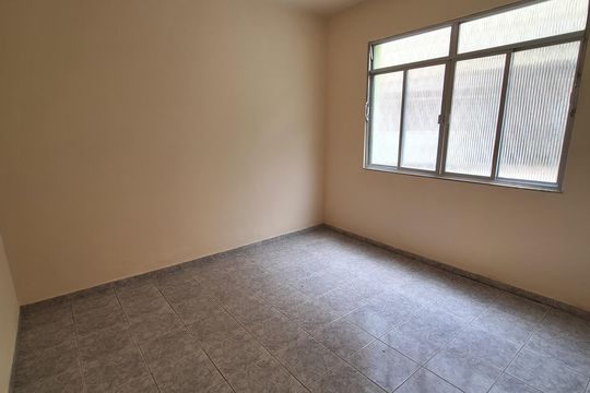 Casa de Condomínio para alugar com 2 quartos, 100m² em Cascadura, Rio de Janeiro