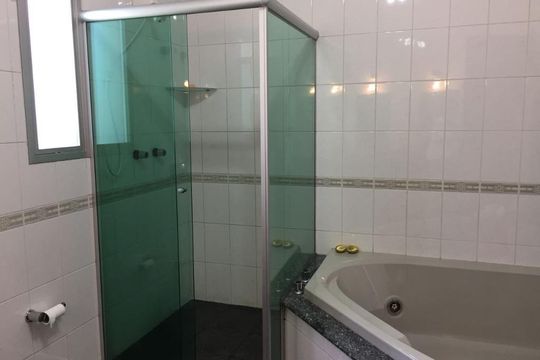 Casa à venda com 3 quartos, 350m² em Jardim Gumercindo, Guarulhos