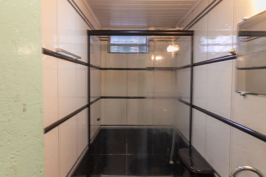 Banheiro de apartamento para alugar com 2 quartos, 50m² em Jardim Aparecida, São Paulo