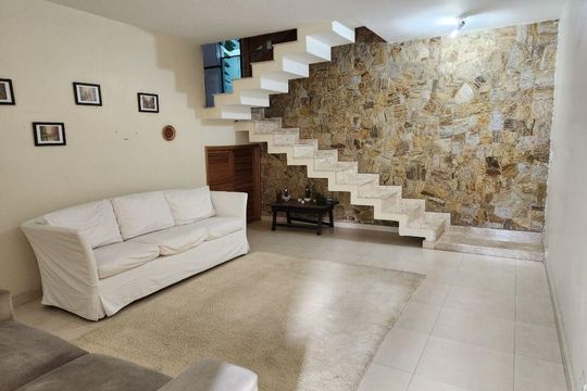 Casa à venda com 4 quartos, 298m² em Vila Rosalia, Guarulhos