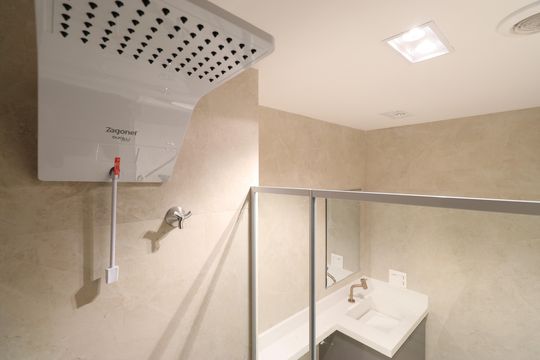 Banheiro de apartamento à venda com 1 quarto, 32m² em Pompeia, São Paulo